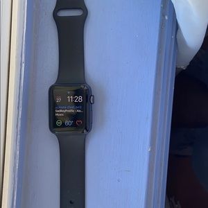 Apple watch (series 3)
